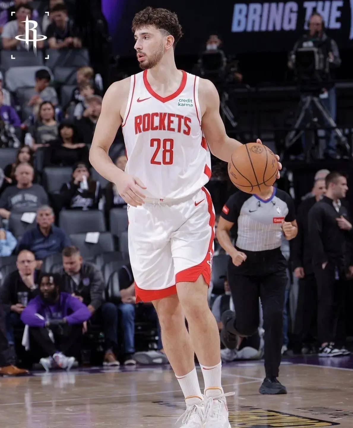 东契奇复出首战，步行者状态火爆，复出首战轰40分成为焦点！